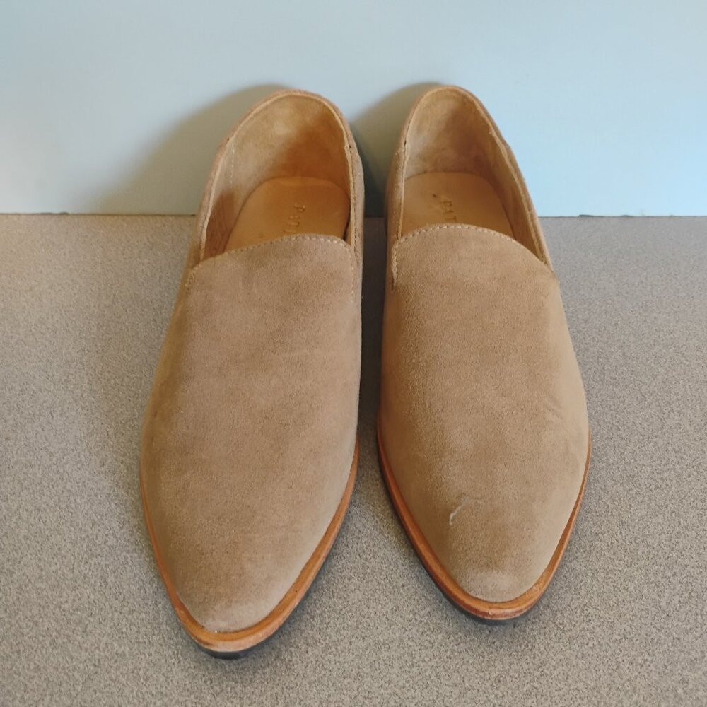 Patina Womens size 7 Suede Pointed Toe Flat Loafer New Tan